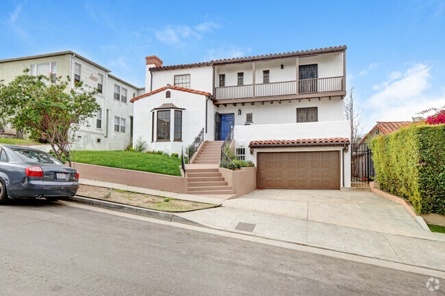 Building Photo - 1839 S Cochran Ave