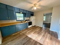 Building Photo - 3 Bed 1 Bath Single Family Home in Rothschild