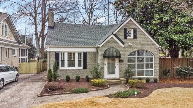 Primary Photo - 591 Cumberland Rd NE