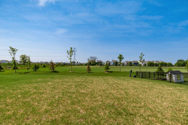 Building Photo - 3749 Mantle Dr