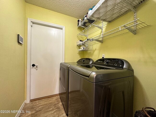 Building Photo - 7209 Rose Creek Ln