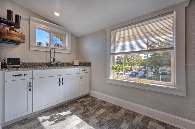 Building Photo - 117 E Euclid Ave