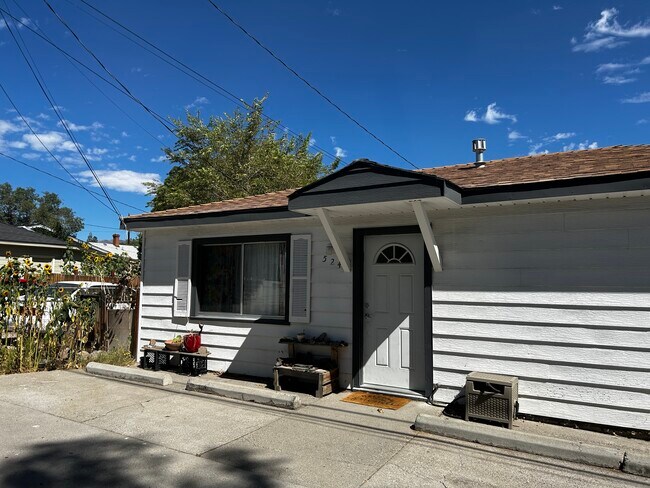 Primary Photo - 524 Claremont St