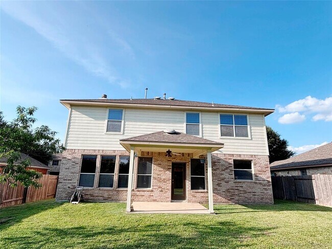 Building Photo - 4116 Meadow Bluff Way