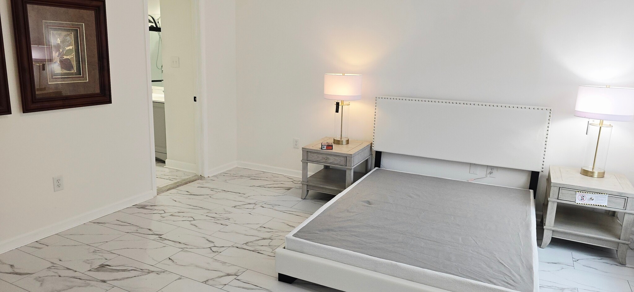 Building Photo - 8 Highlands Ct