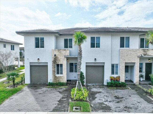 Building Photo - 1451 Pioneer Way