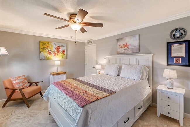 Building Photo - 4660 Ocean Blvd