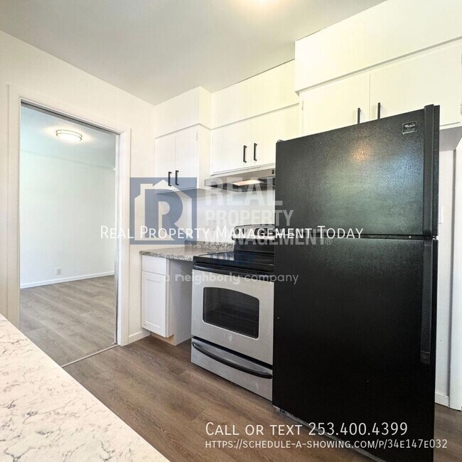 Building Photo - 2021 E 72nd St