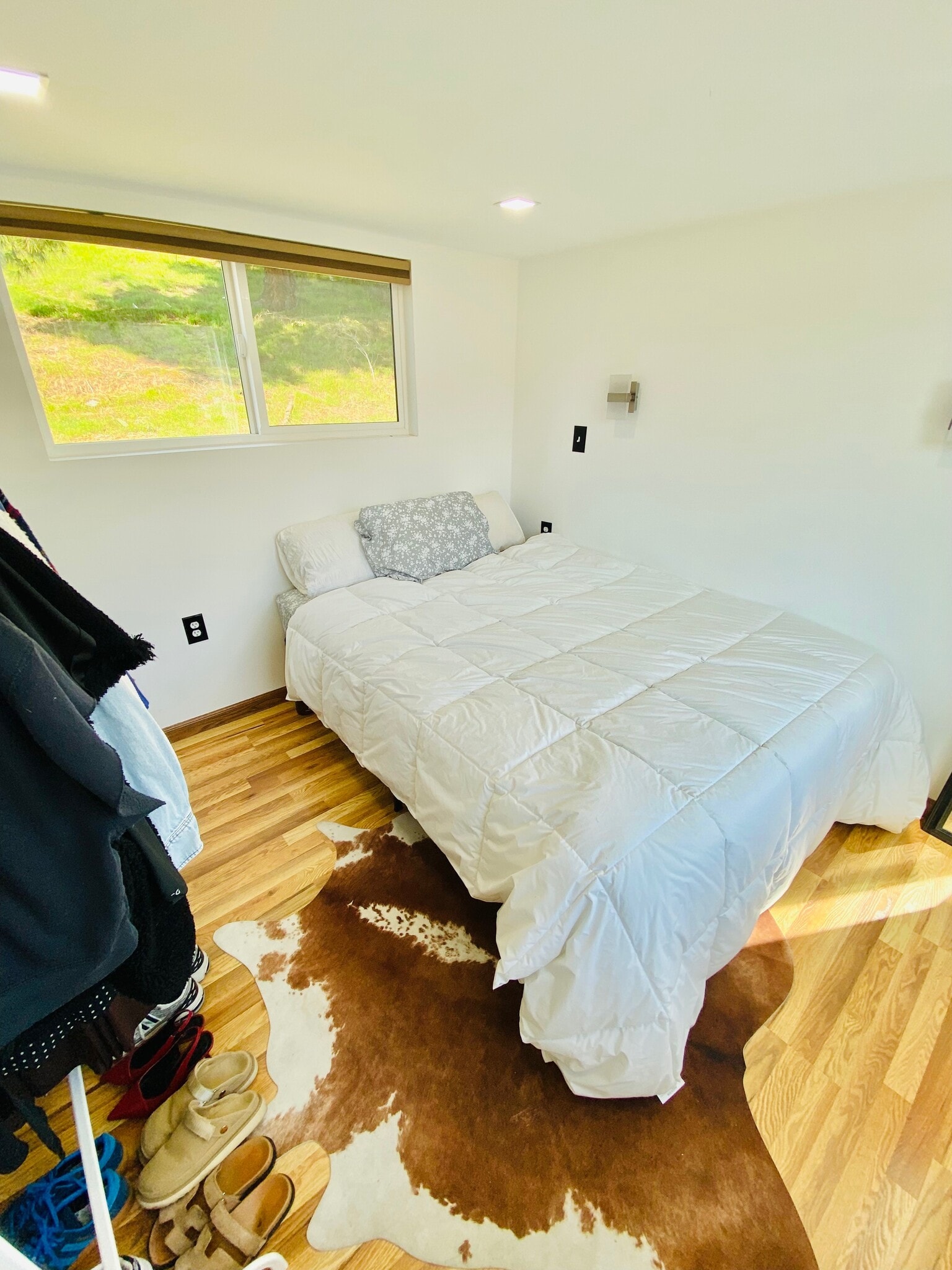 Building Photo - 2715 Alta St