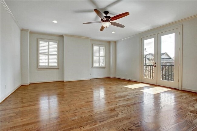 Building Photo - 2318 Welch St