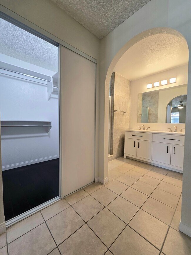 Building Photo - Spacious, Stylish Living in a Guard-Gated West Las Vegas Community in The Lakes with Resort-Style...