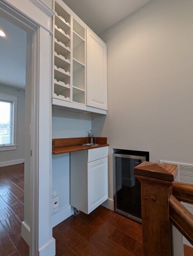 Building Photo - 228 F St NE