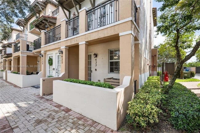 Building Photo - 433 SW 147th Ave