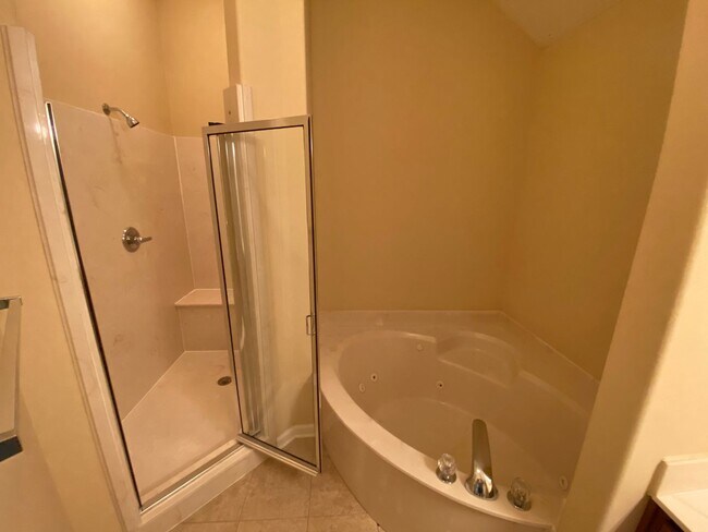 Building Photo - Gated Community - 3 Bedroom 2 Bathroom Cordova Rental Home