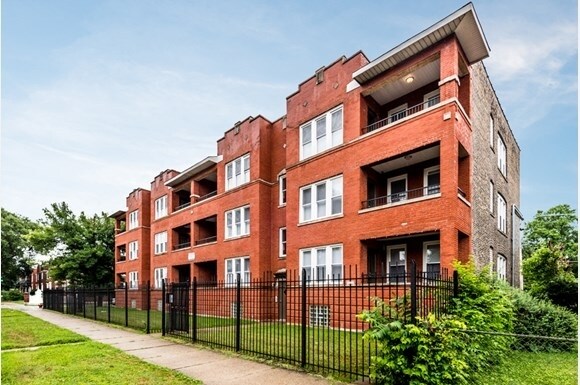 Building Photo - 7406 S Perry Ave