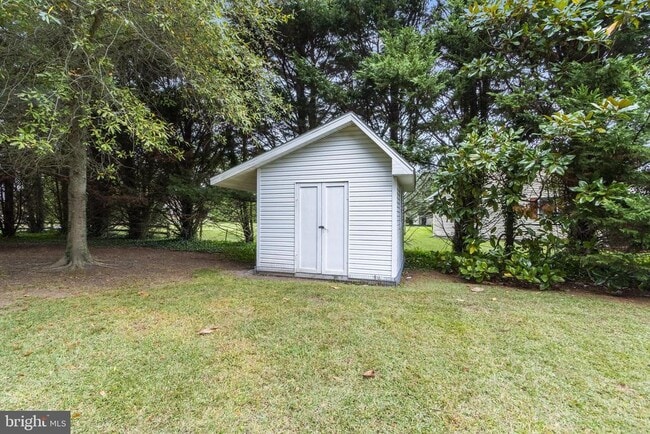 Building Photo - 37487 Burton Ct