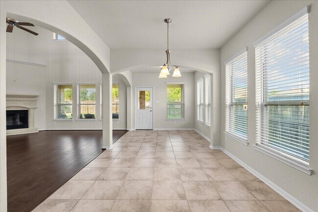 Building Photo - 2246 Oakleaf Trail Ln