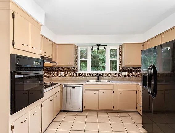 Building Photo - 115 Margo Ln