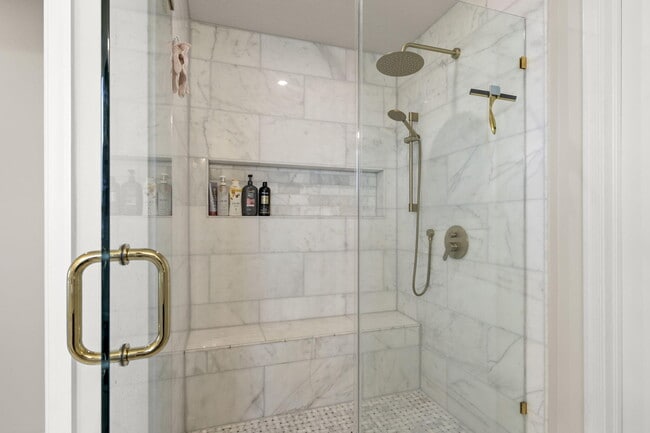 Building Photo - 12291 SW Forli Wy