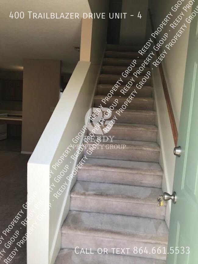 Building Photo - 400 Trailblazer Dr