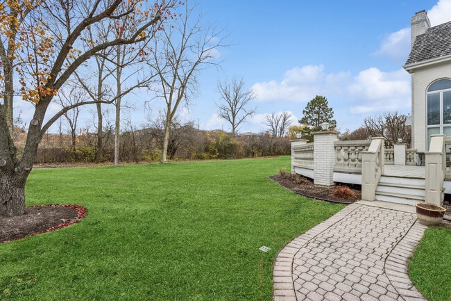 Building Photo - 9200 Falling Waters Dr W