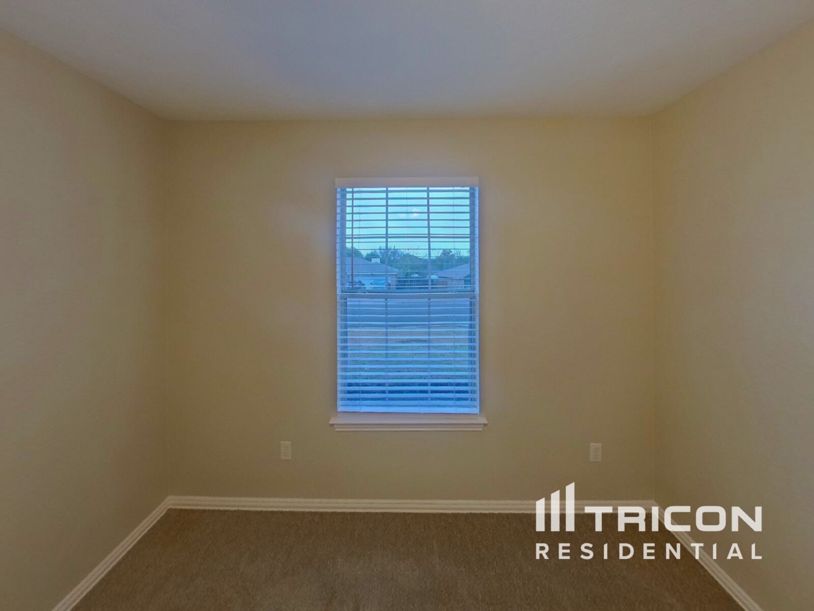 Building Photo - 604 Cumberland Dr