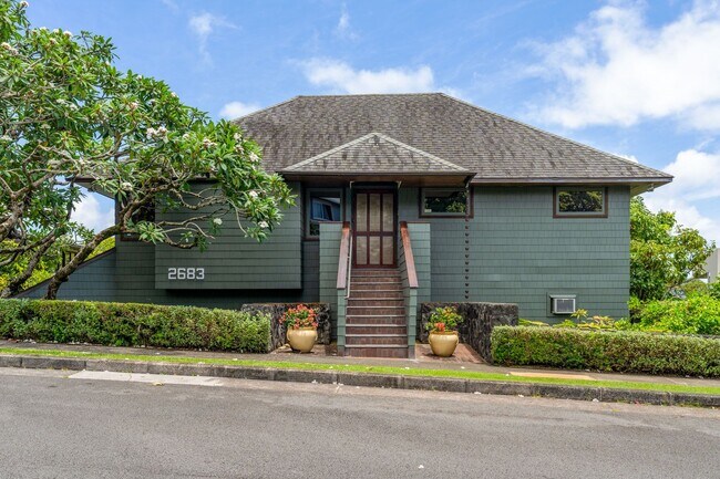 Building Photo - 2/2 Makiki Hts Home