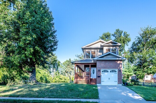 Primary Photo - 1140 Collingwood Dr