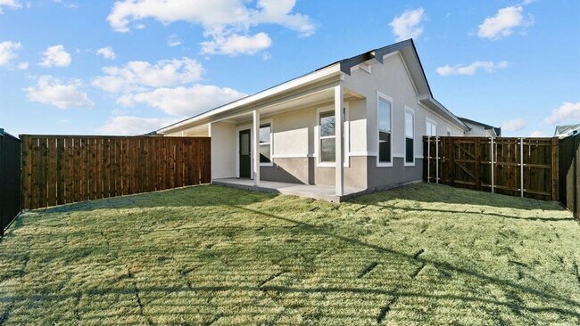 Building Photo - 1109 Saffira-