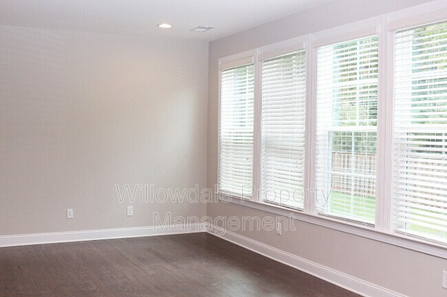 Building Photo - 436 Morgan Ridge Rd