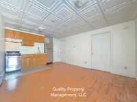 Building Photo - 128 Hammond St