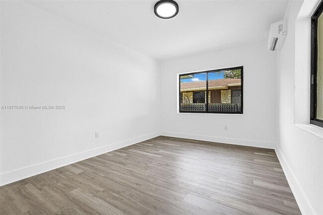 Building Photo - 173 NW 56th St