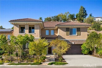 Building Photo - 1151 Summit Oak Dr