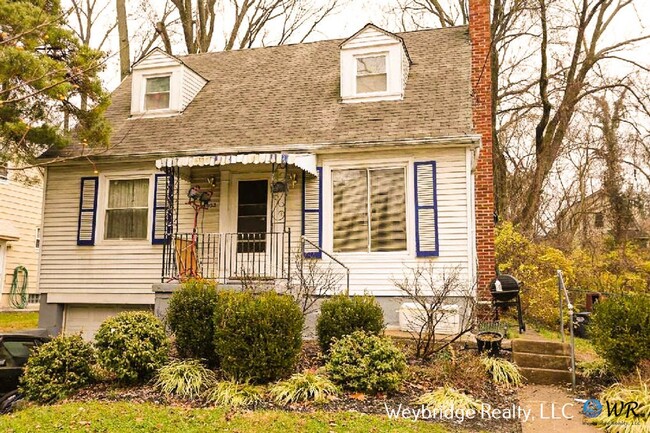 Primary Photo - Spacious 3 Bedroom 1.5 Bath House in Madis...