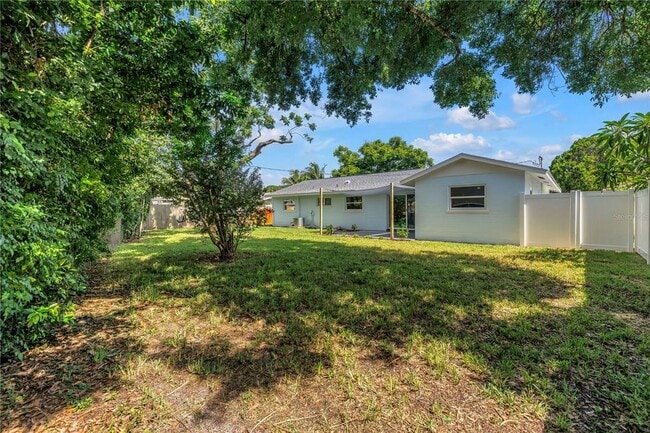 Building Photo - 6161 35th Ave N