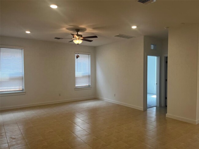 Building Photo - 424 Bristlecone Bend