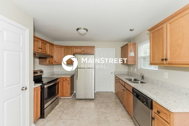 Building Photo - 3 Bedroom Pet-Friendly Home in Madison, TN with Main Street Renewal