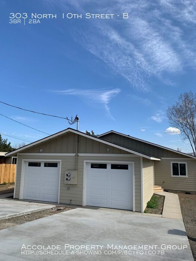 Building Photo - Brand new Duplex - Selah
