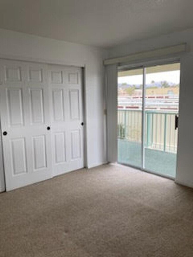 Building Photo - 1 Bedroom Laughlin Condo in South Bay!!