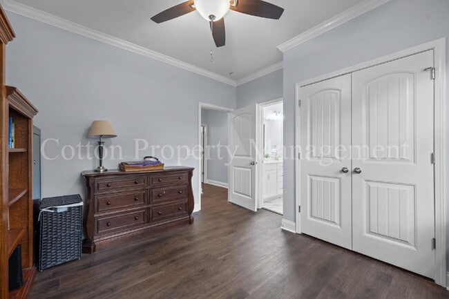 Building Photo - 807 Dan Owen Dr