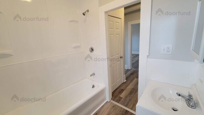 Building Photo - 3A  Clement St