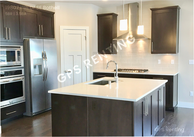 Building Photo - 19807 11th Dr SE