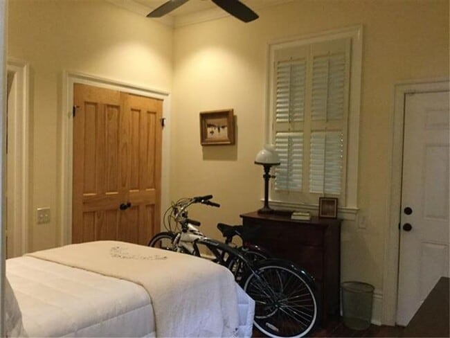 Building Photo - STRAIGHTndp7709