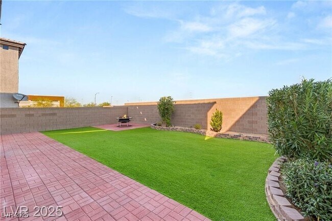 Building Photo - 8326 Monroe Bay St