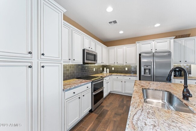 Building Photo - 4456 Covered Wagon Trl