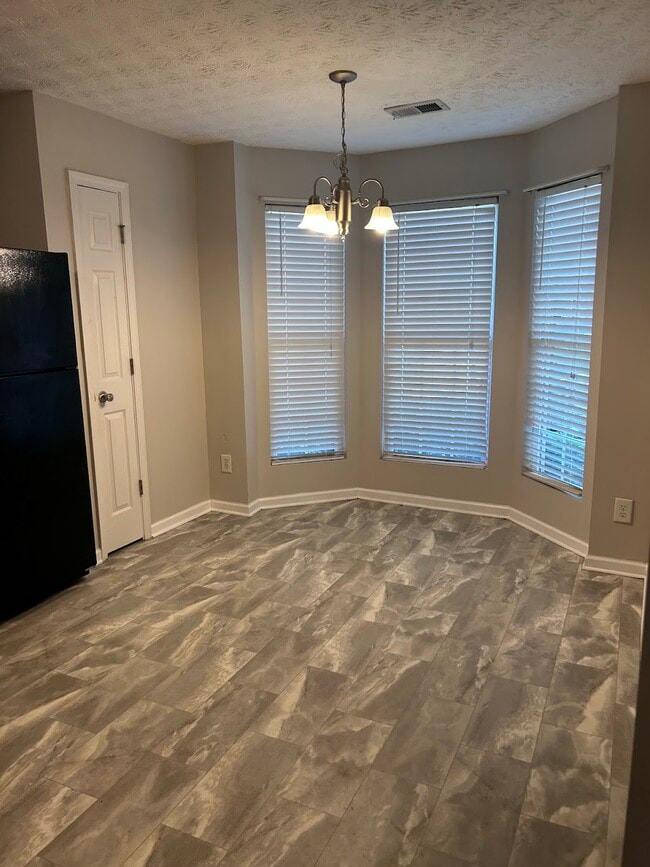 Building Photo - 1809 Thrasher Ct