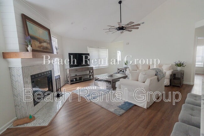 Building Photo - 818 Keel Ct