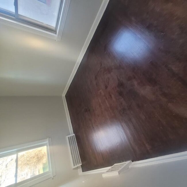 Building Photo - 13500 Crossburn Ave