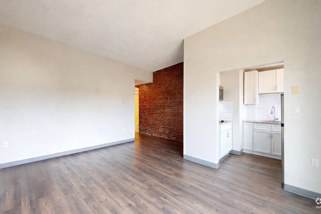 Building Photo - 300 Meridian St