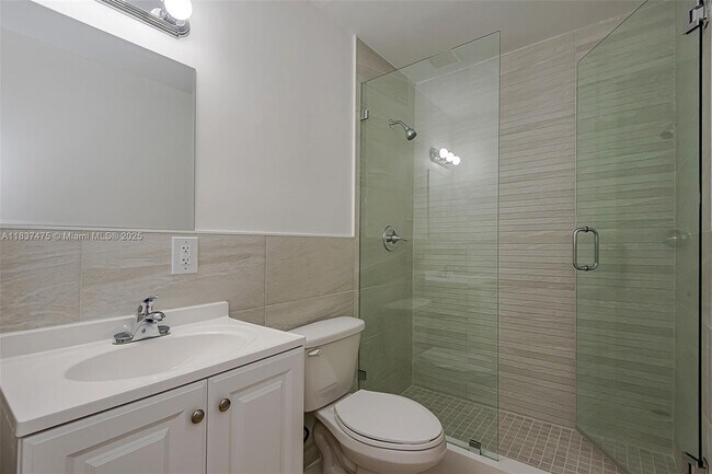 Building Photo - 15530 SW 68th Terrace